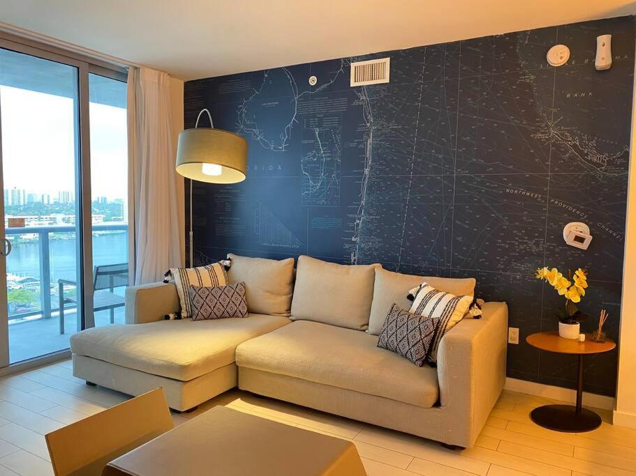 1b-1b Amazing View Bw 30a Appartement Hallandale Beach